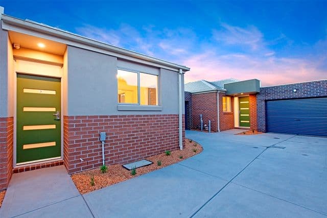 22 Hickford Street, RESERVOIR VIC 3073, Reservoir - Thumbnail 2