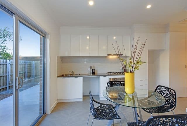 22 Hickford Street, RESERVOIR VIC 3073, Reservoir - Thumbnail 6
