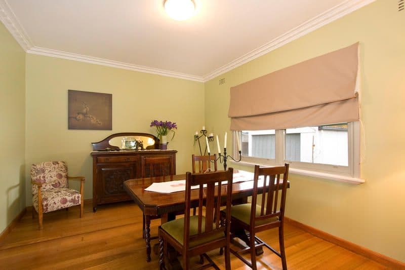 16 Sumersett Avenue, Oakleigh South VIC 3167, Oakleigh South - Thumbnail 3