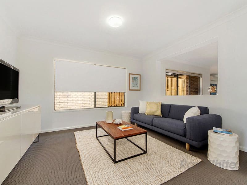 6 Hunter Street, Ormeau Hills QLD 4208, Ormeau Hills - Thumbnail 3