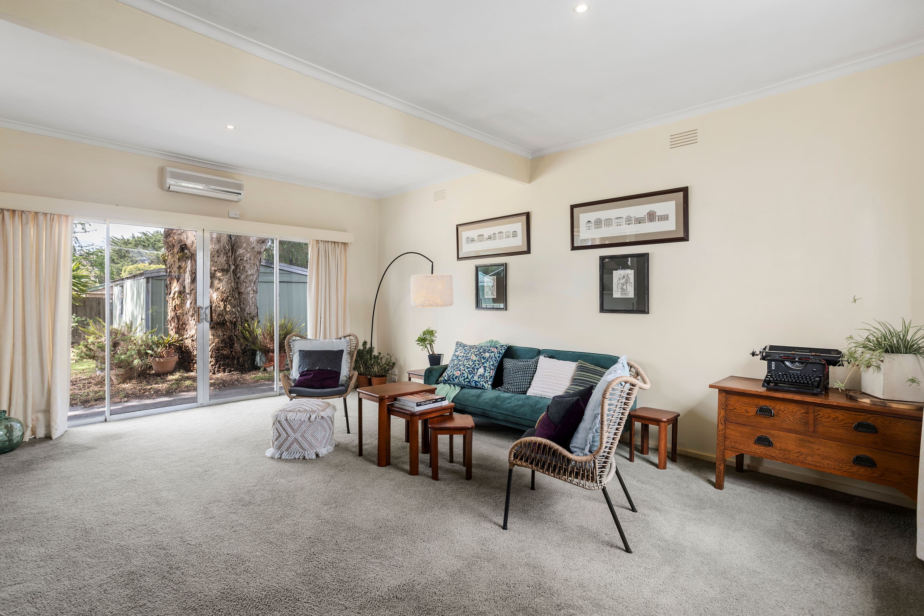 6 Crosbie Court, Sunbury VIC 3429, Sunbury - Thumbnail 2