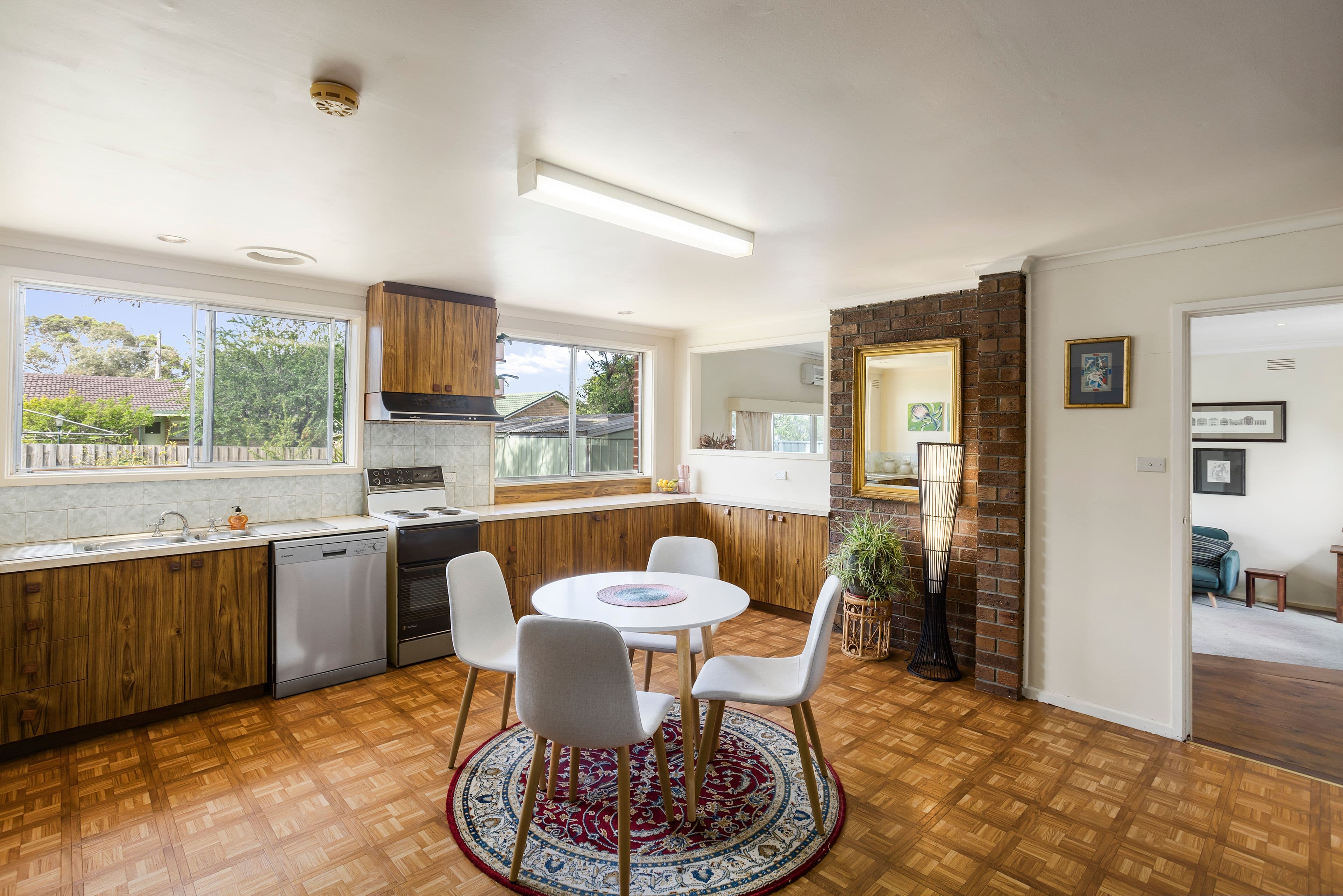 6 Crosbie Court, Sunbury VIC 3429, Sunbury - Thumbnail 4