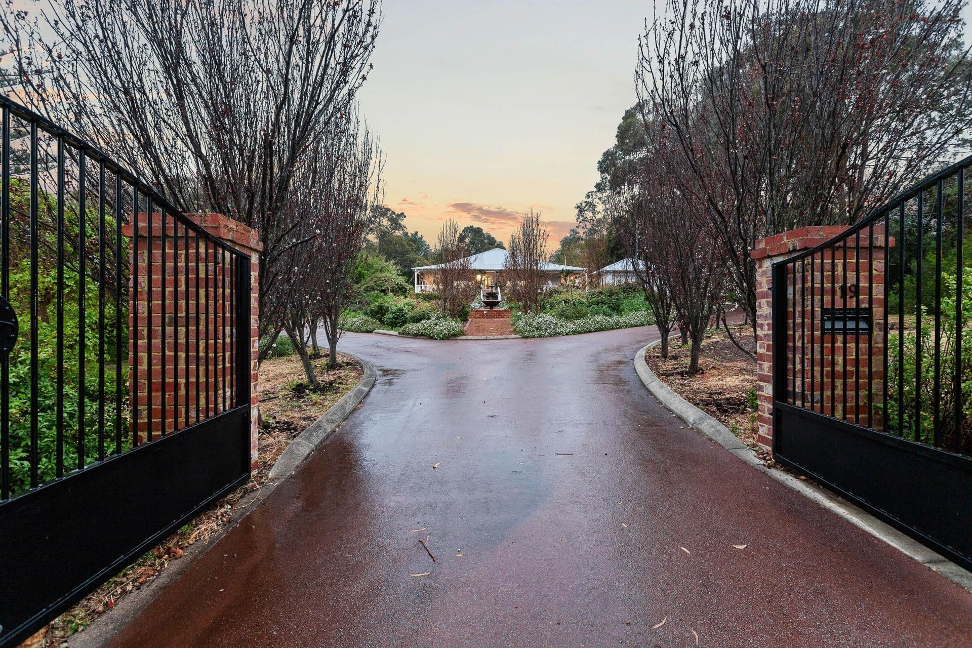 19 Alpine Road, Kalamunda WA 6076, Kalamunda - Thumbnail 3