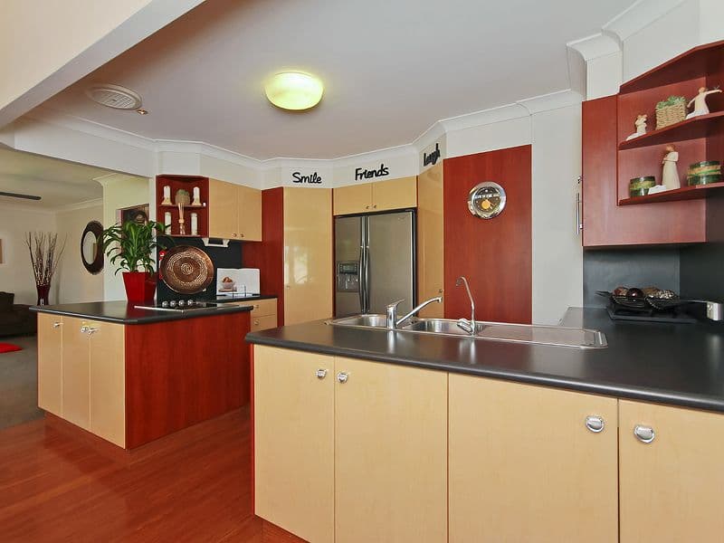 5 Namoi Court, CARRARA QLD 4211, Carrara - Thumbnail 2