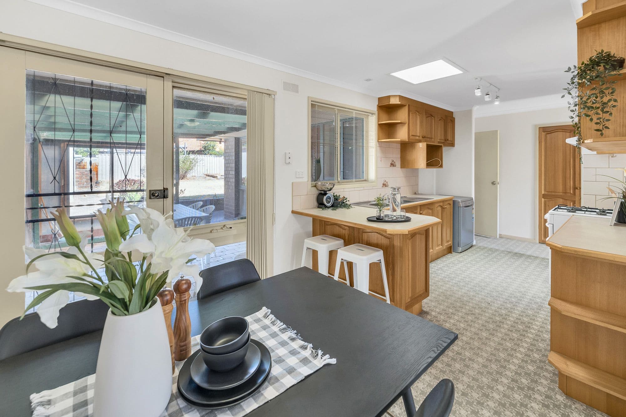 33 Roberts Avenue, Hoppers Crossing VIC 3029, Hoppers Crossing - Thumbnail 4