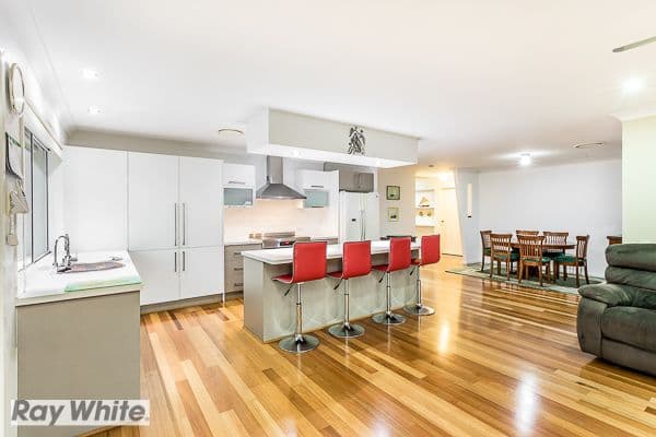 16 Lakeview Terrace, Murrumba Downs QLD 4503, Murrumba Downs - Thumbnail 2
