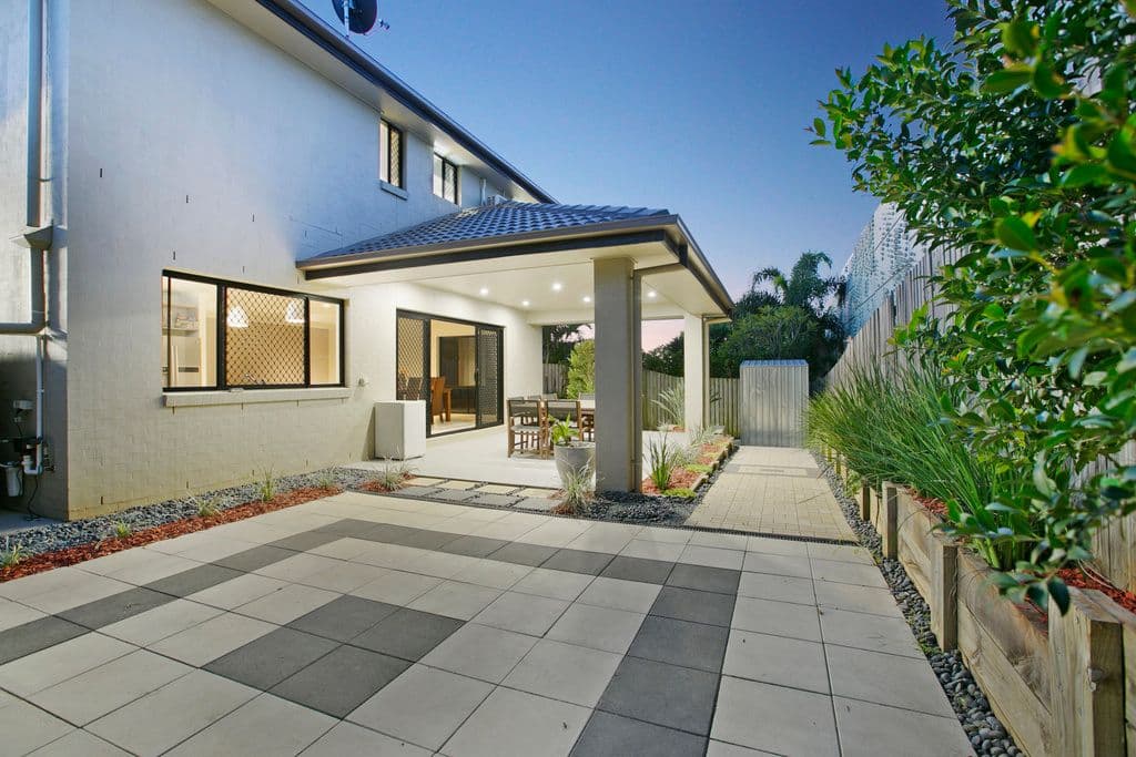 42 Ridgeview Street, Carindale QLD 4152, Carindale - Thumbnail 2