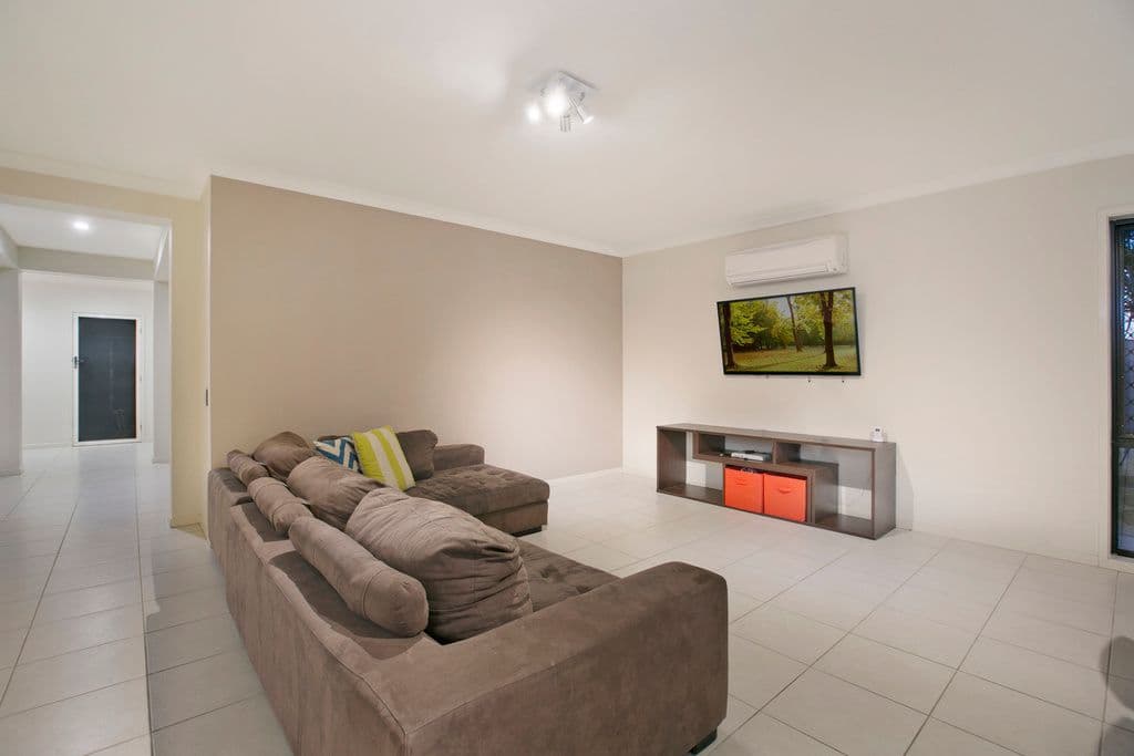 42 Ridgeview Street, Carindale QLD 4152, Carindale - Thumbnail 8