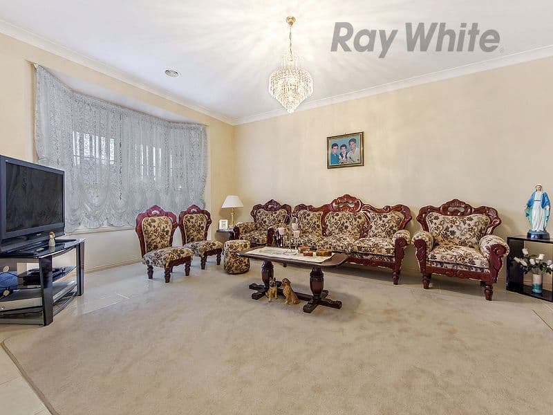 2 Peppermint Grove, Cairnlea VIC 3023, Cairnlea - Thumbnail 2