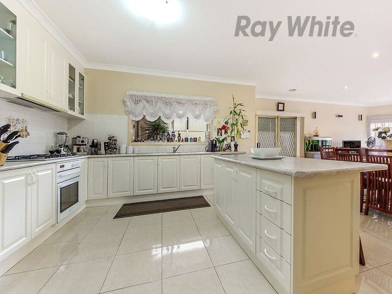 2 Peppermint Grove, Cairnlea VIC 3023, Cairnlea - Thumbnail 3