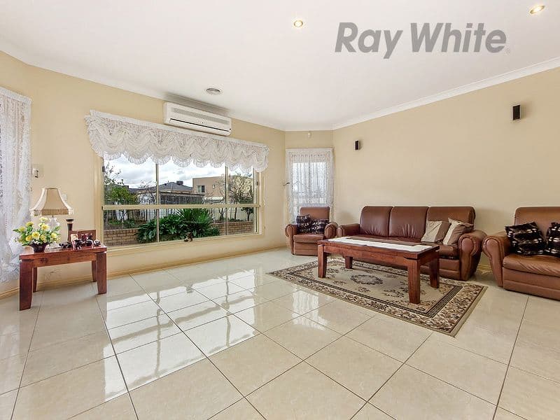 2 Peppermint Grove, Cairnlea VIC 3023, Cairnlea - Thumbnail 5