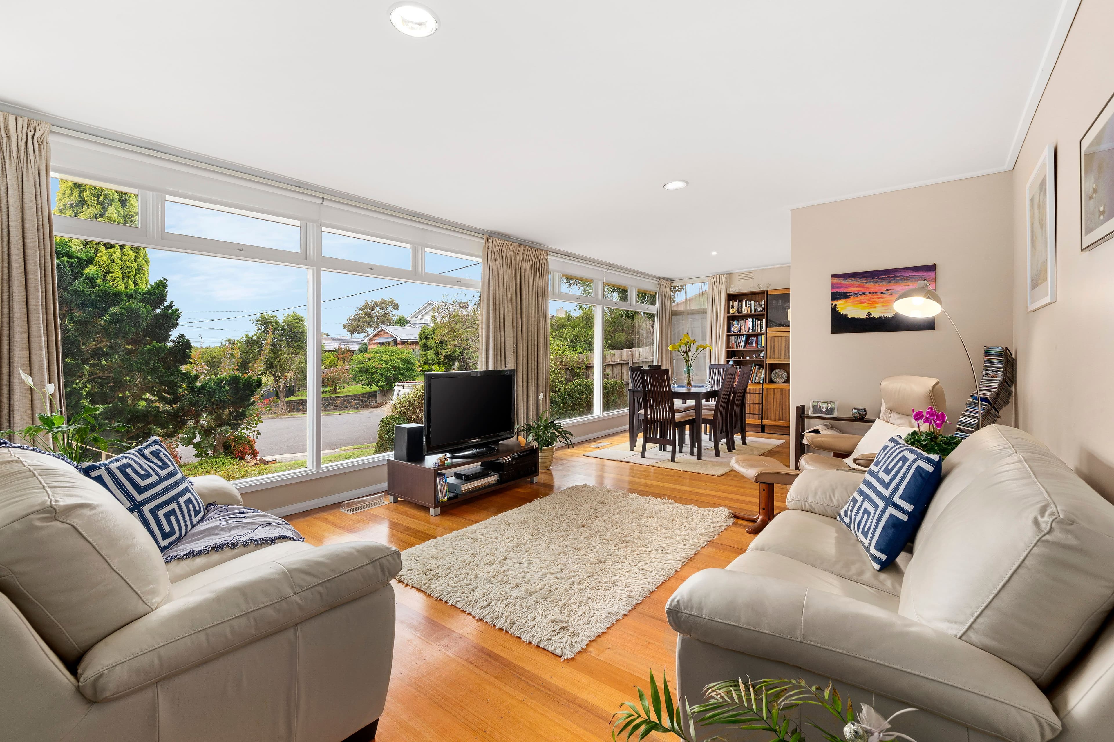 27 Diane Crescent, Viewbank VIC 3084, Viewbank - Thumbnail 2