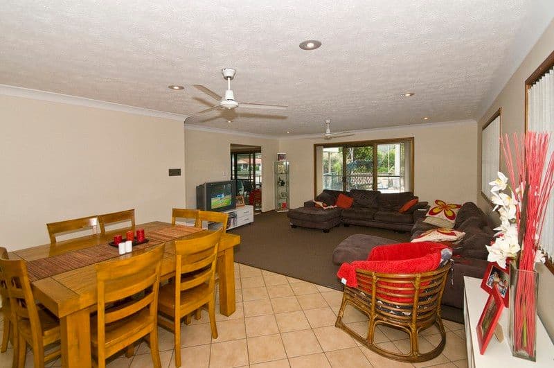 54 Melaleuca Drive, PALM BEACH QLD 4221, Palm Beach - Thumbnail 4