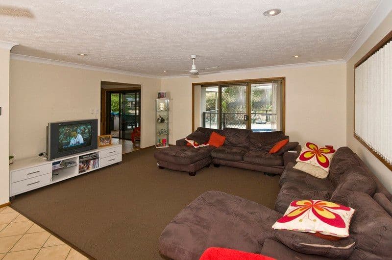 54 Melaleuca Drive, PALM BEACH QLD 4221, Palm Beach - Thumbnail 8