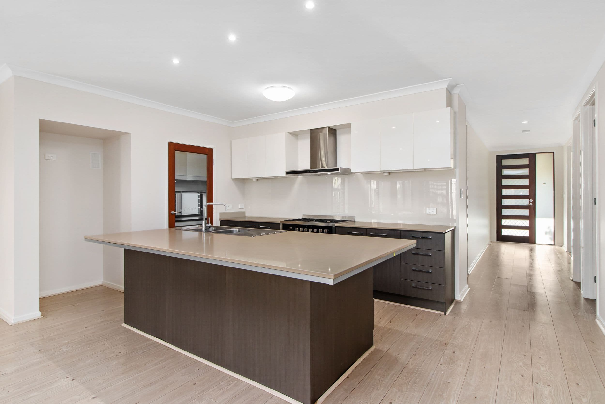 8 Kalgoorlie Street, Pimpama QLD 4209, Pimpama - Thumbnail 2
