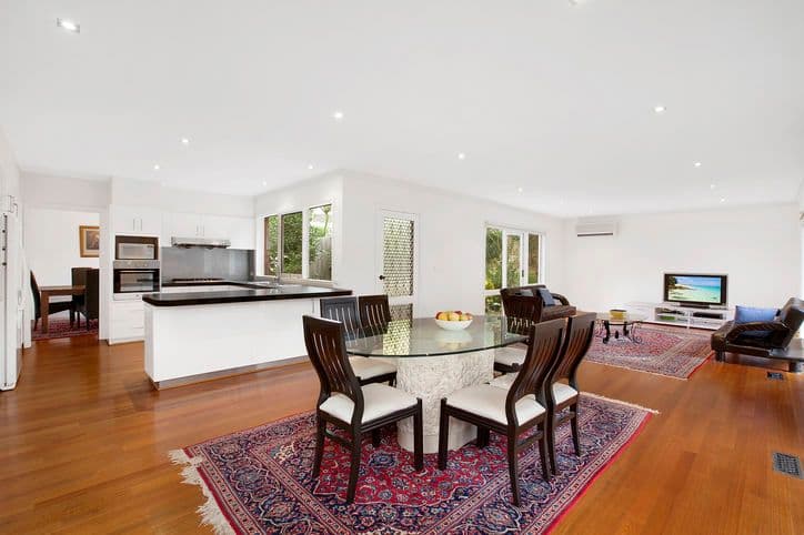 2 Myron Place, DONCASTER VIC 3108, Doncaster - Thumbnail 2