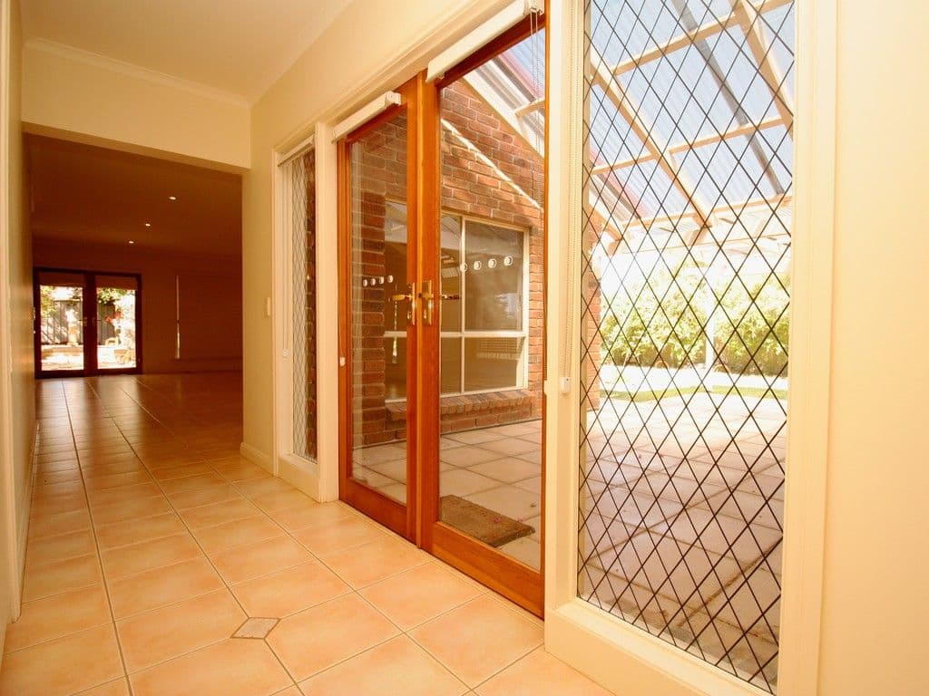 16 McLean Street, Berri SA 5343, Berri - Thumbnail 6