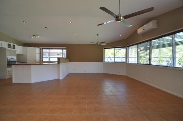 16 Westpark Court, HELENSVALE QLD 4212, Helensvale - Thumbnail 3