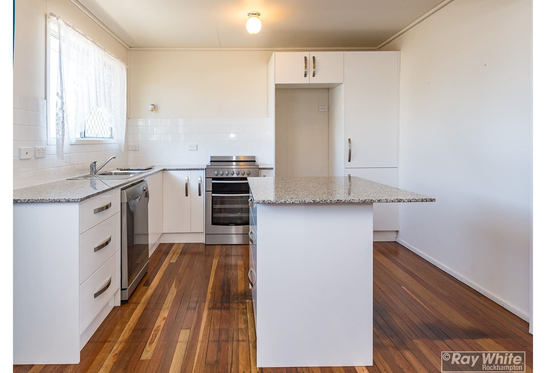 266 Sunner Street, Koongal QLD 4701, Koongal - Thumbnail 2