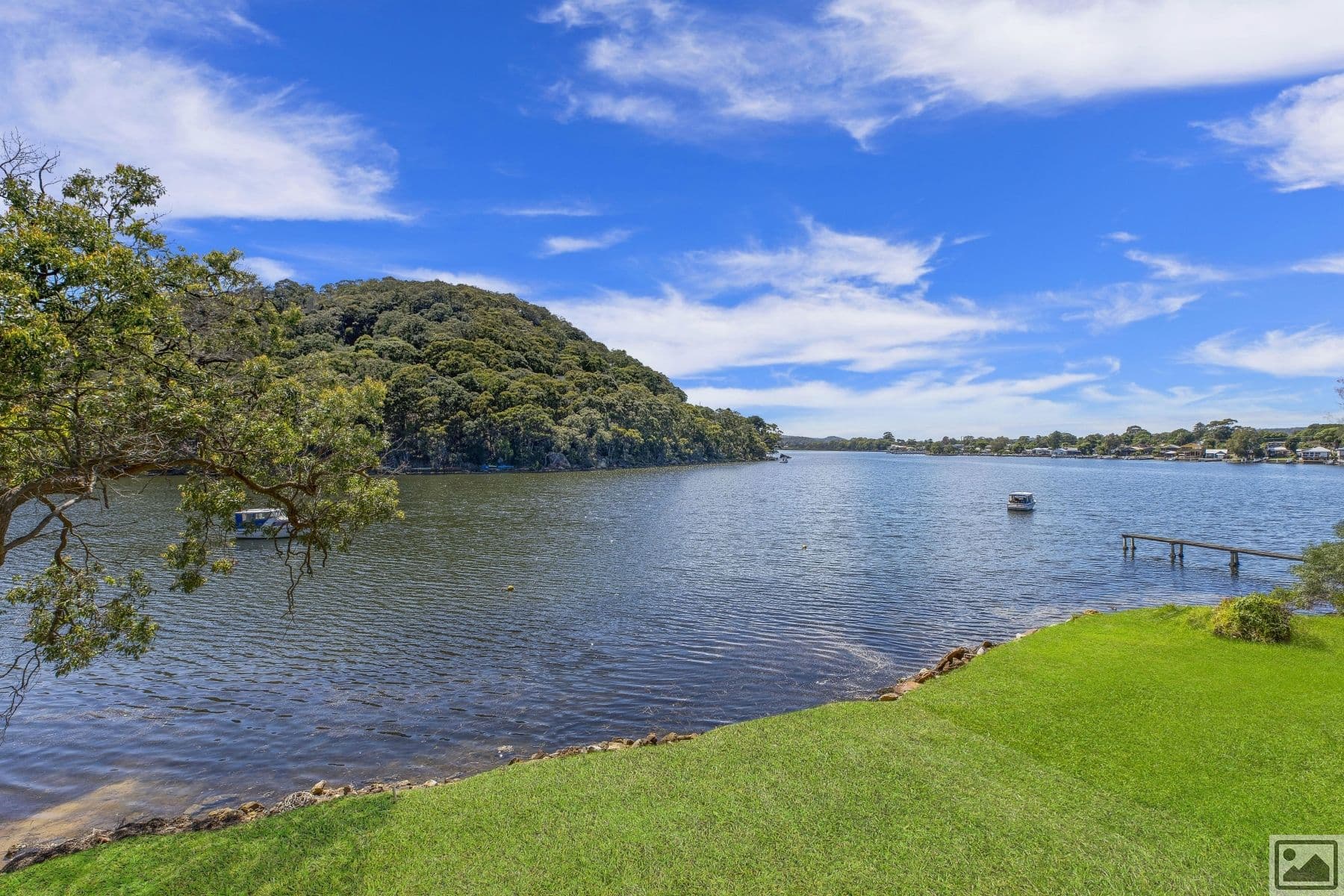 16 Horsfield Road, Horsfield Bay NSW 2256, Horsfield Bay - Thumbnail 2