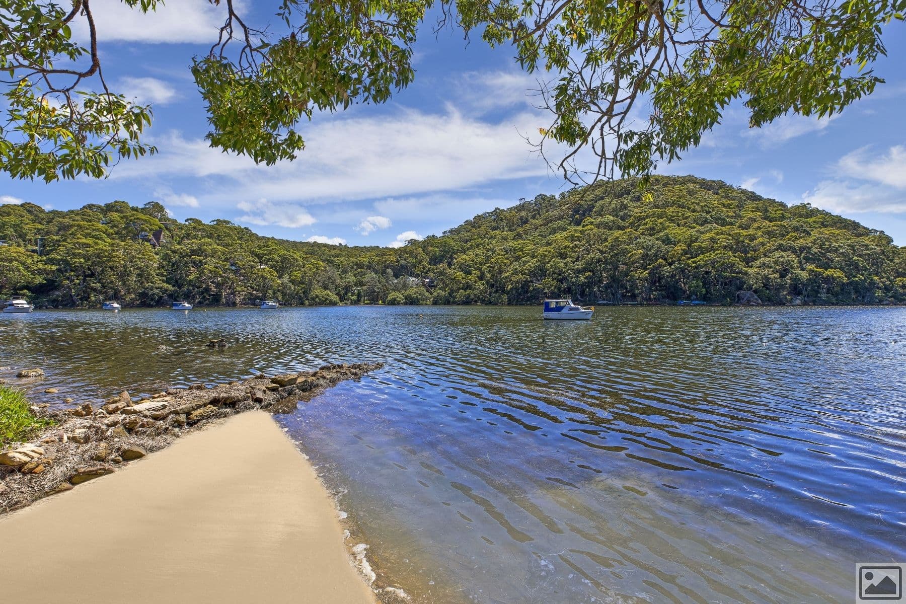16 Horsfield Road, Horsfield Bay NSW 2256, Horsfield Bay - Thumbnail 3