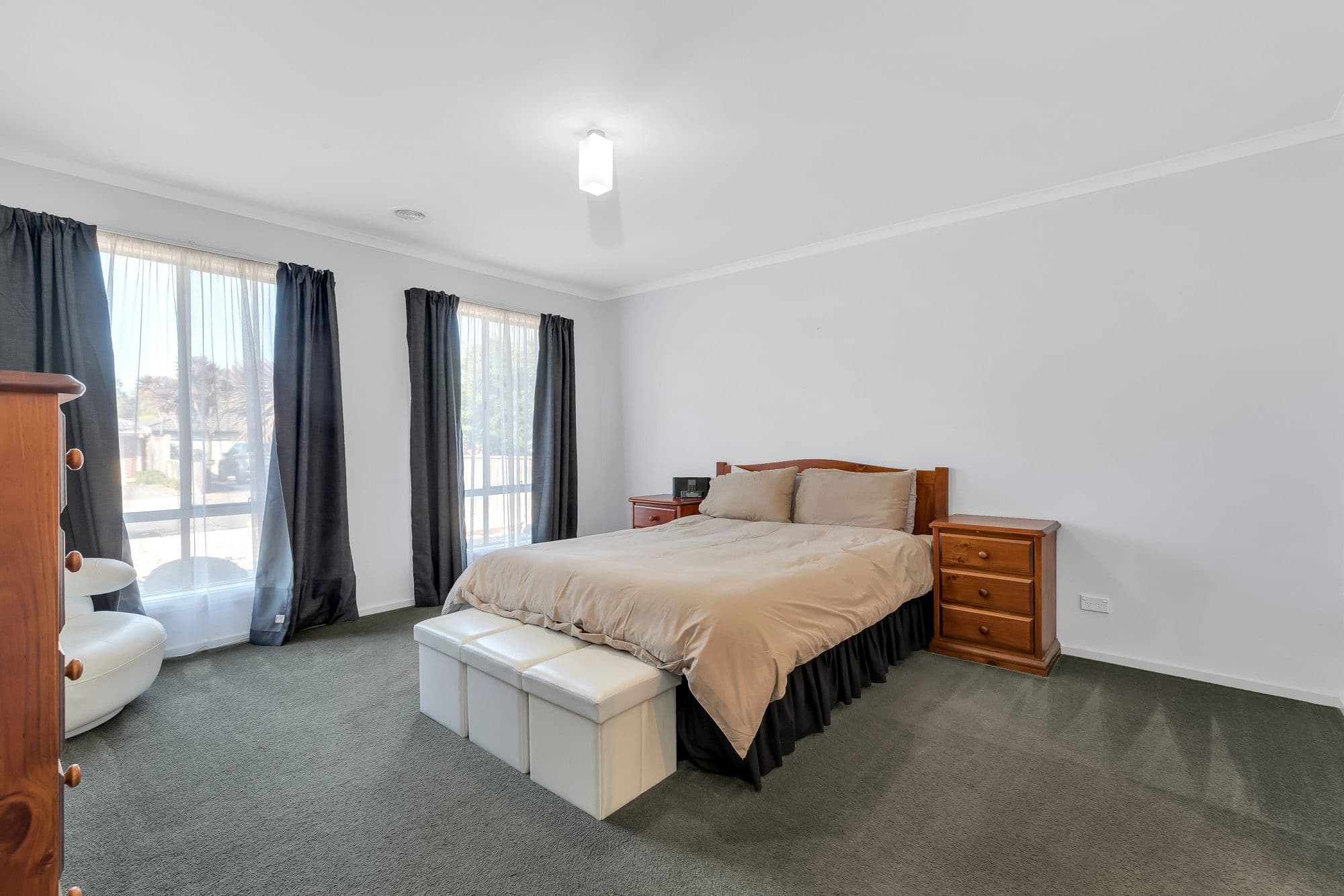 8 Eleni Place, Tarneit VIC 3029, Tarneit - Thumbnail 2