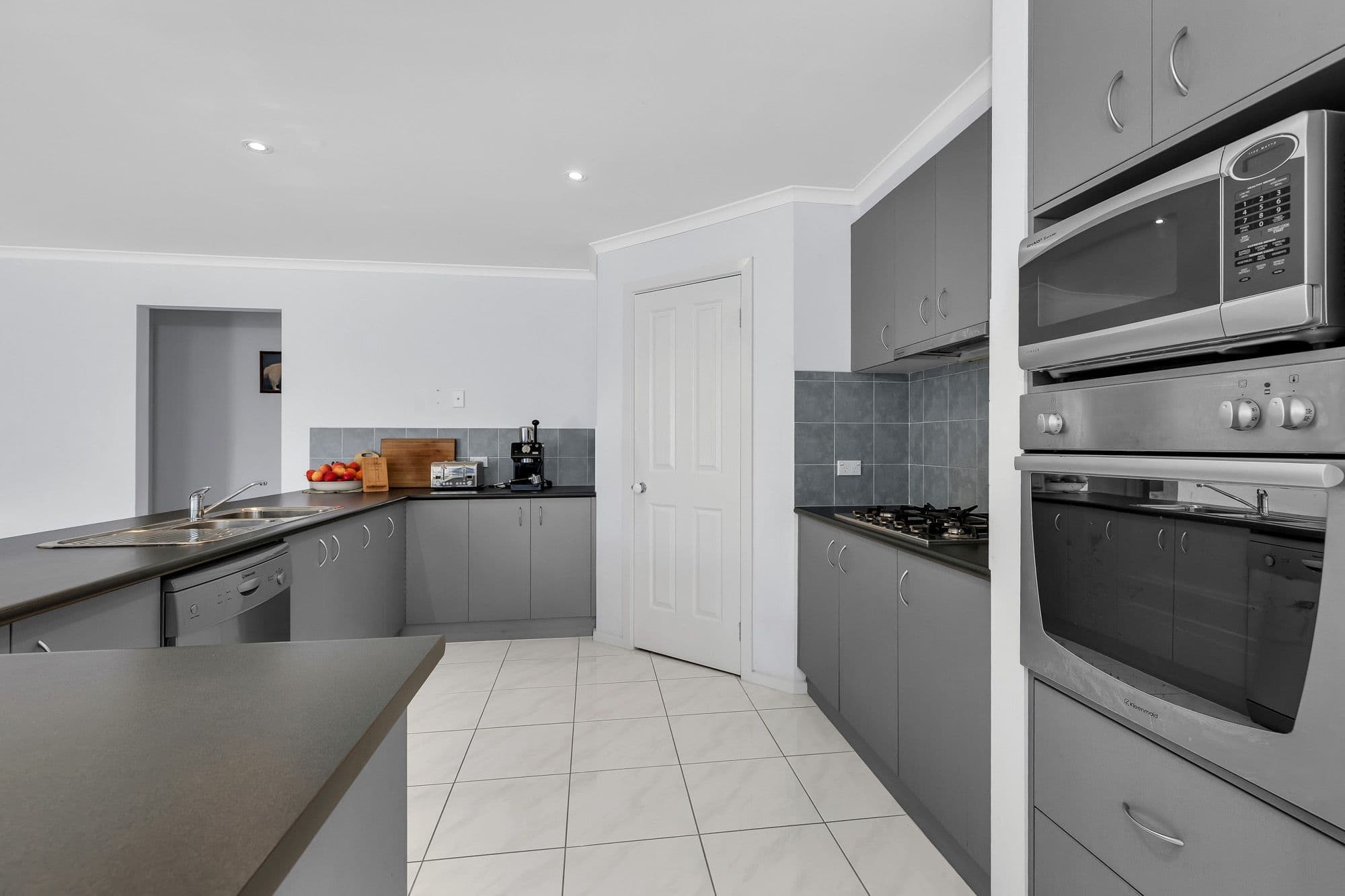 8 Eleni Place, Tarneit VIC 3029, Tarneit - Thumbnail 7