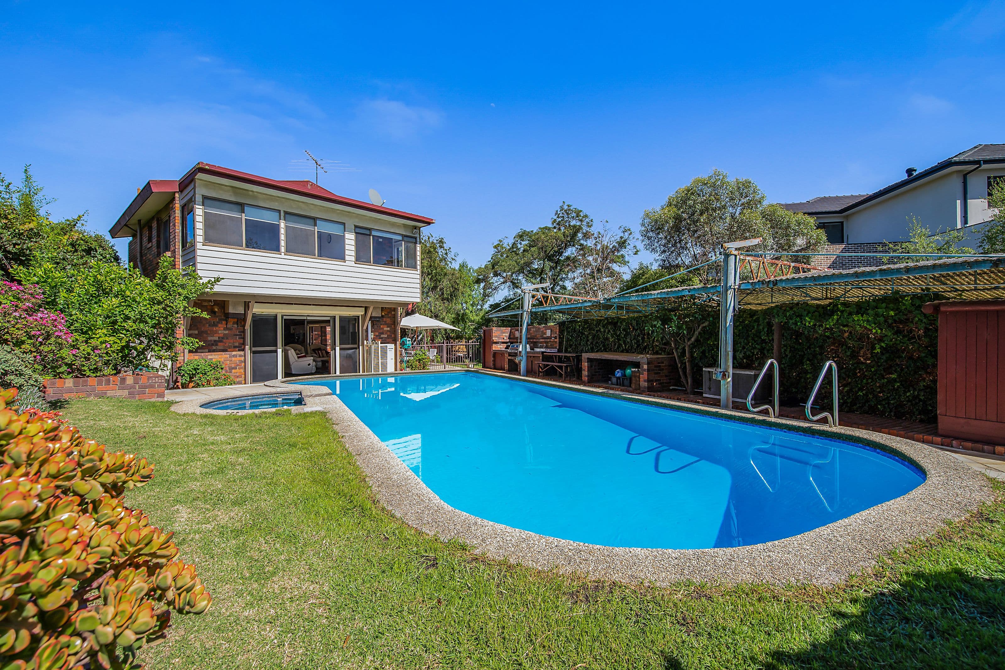 3 Amesbury Court, Mount Waverley VIC 3149, Mount Waverley - Thumbnail 4