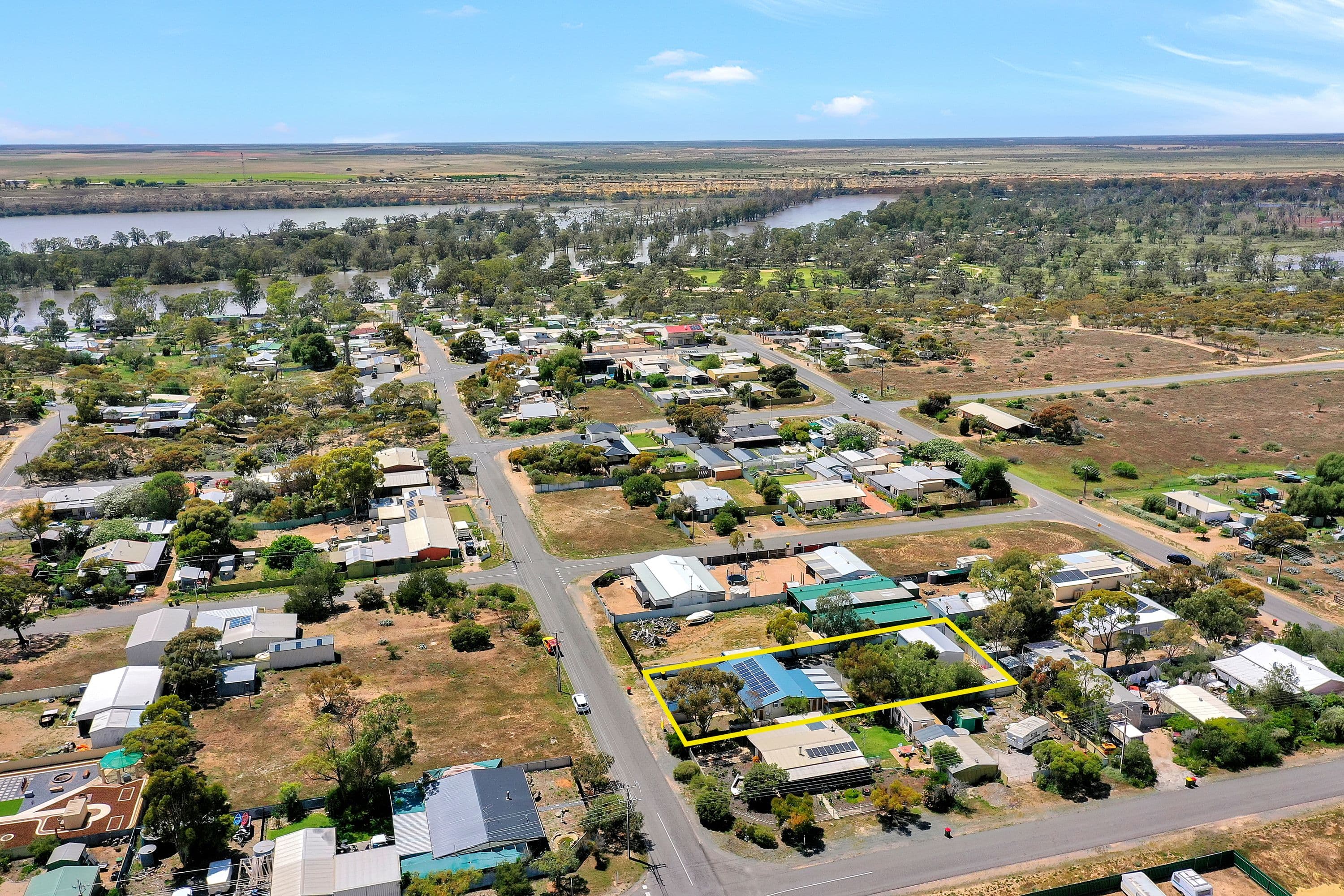 11 Acland Street, Blanchetown SA 5357, Blanchetown - Image 1