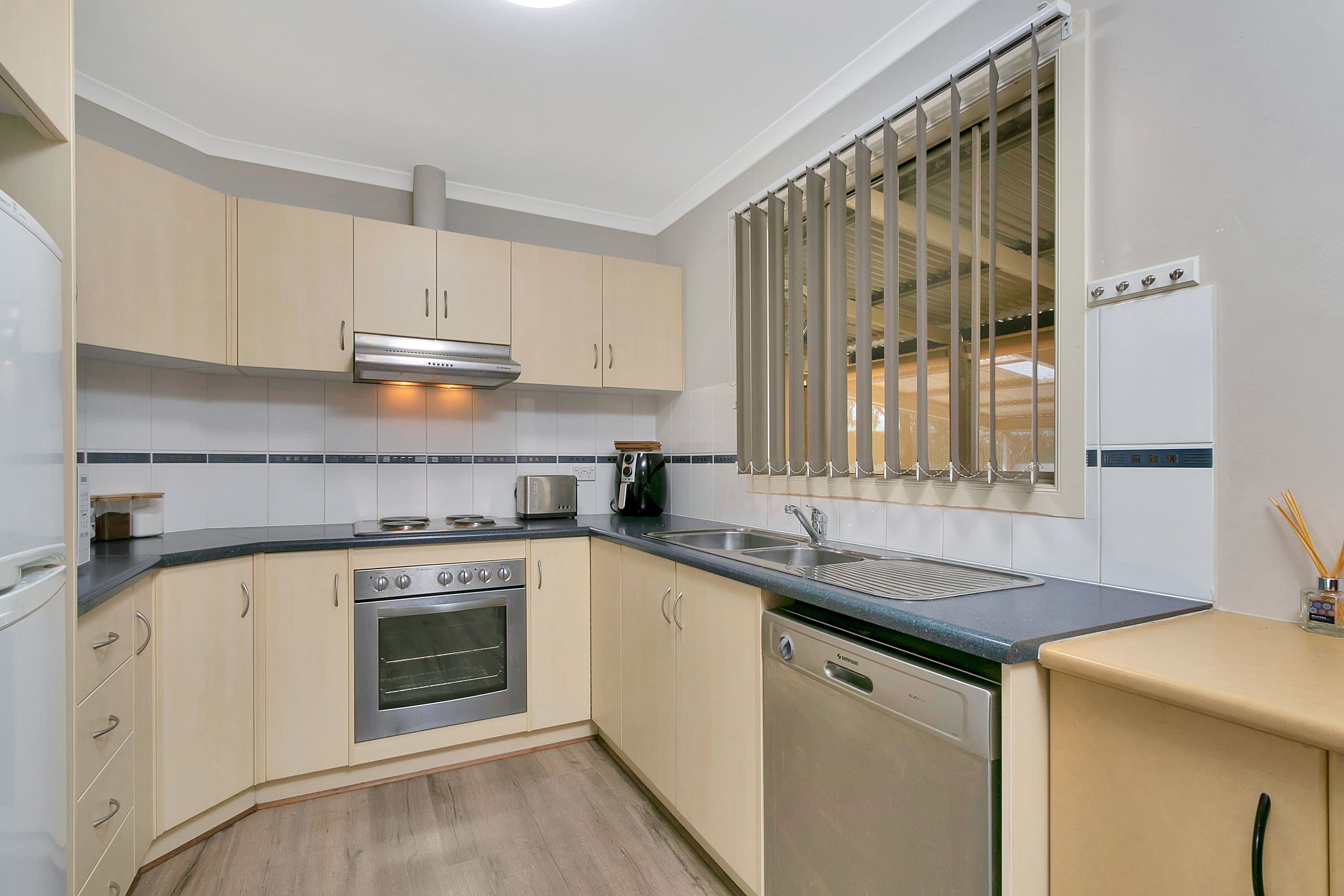 11 Acland Street, Blanchetown SA 5357, Blanchetown - Thumbnail 3