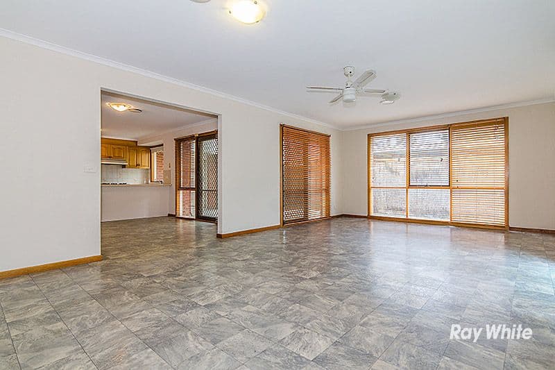6 Yew Court, Cranbourne North VIC 3977, Cranbourne North - Thumbnail 7