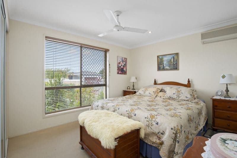 4 Maralinga Avenue, Mermaid Waters QLD 4218, Mermaid Waters - Thumbnail 7