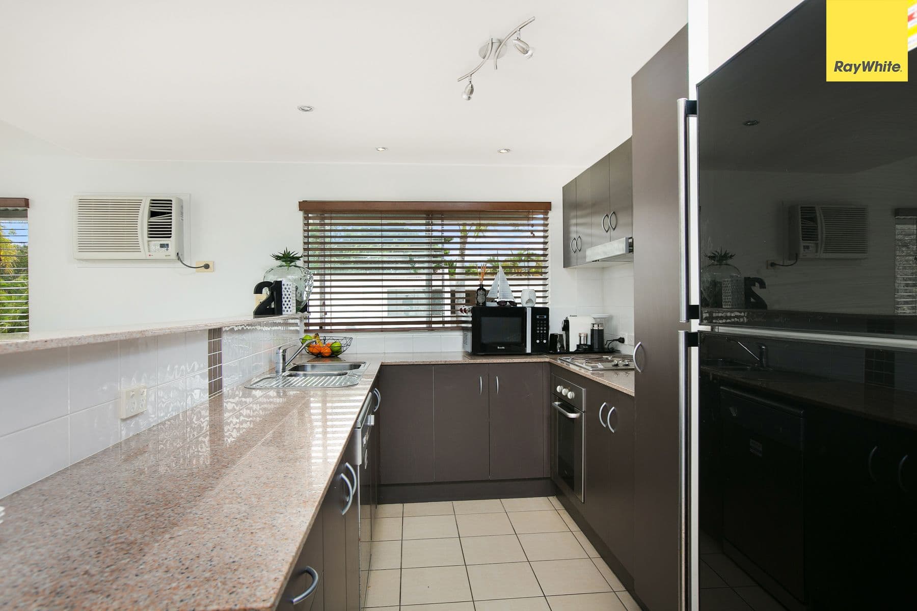 497 Varley Street, Yorkeys Knob QLD 4878, Yorkeys Knob - Thumbnail 5
