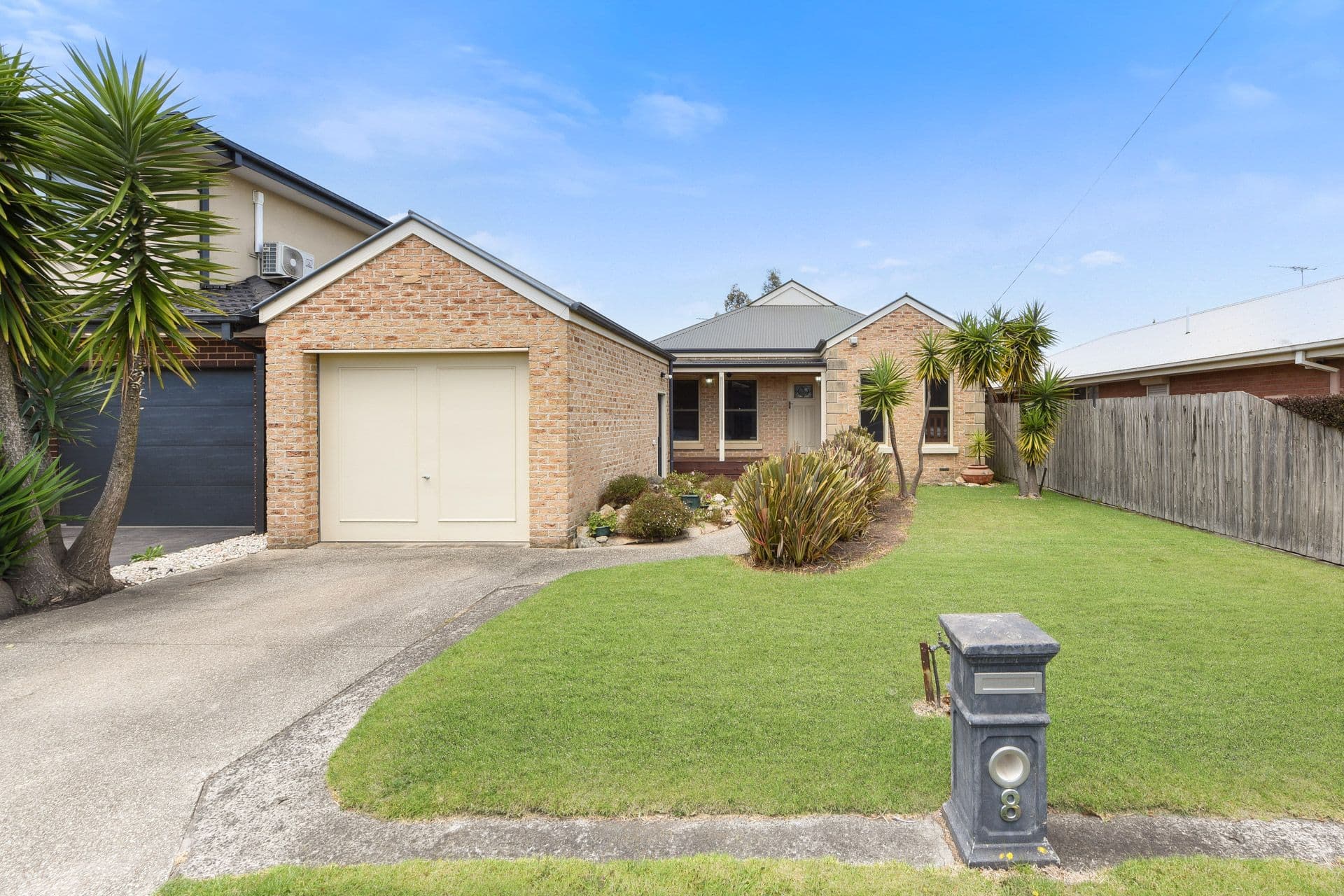 8 Railway Avenue, Beaconsfield VIC 3807, Beaconsfield - Image 1