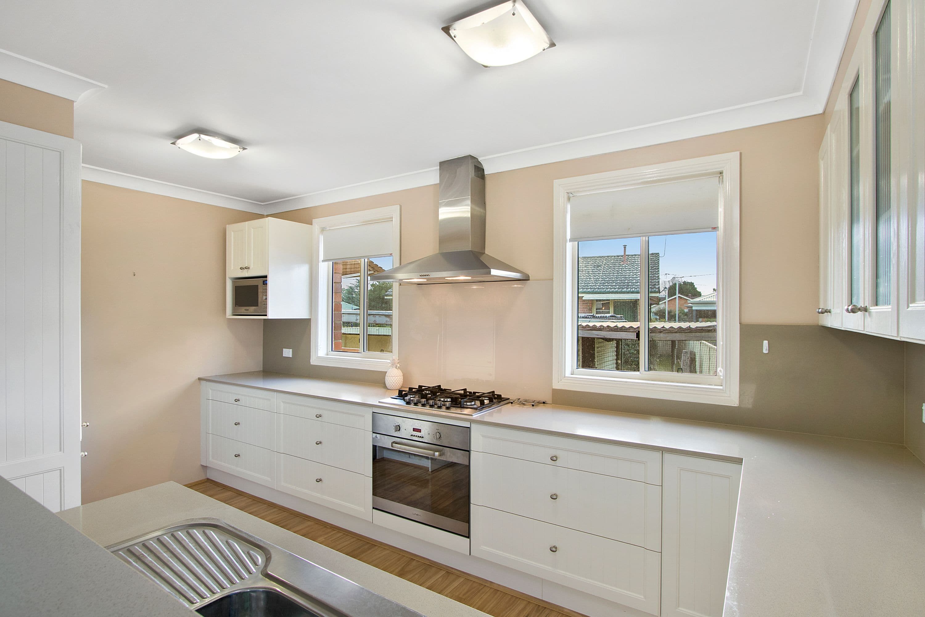 15 Catchpole Avenue, Hobartville - Thumbnail 2