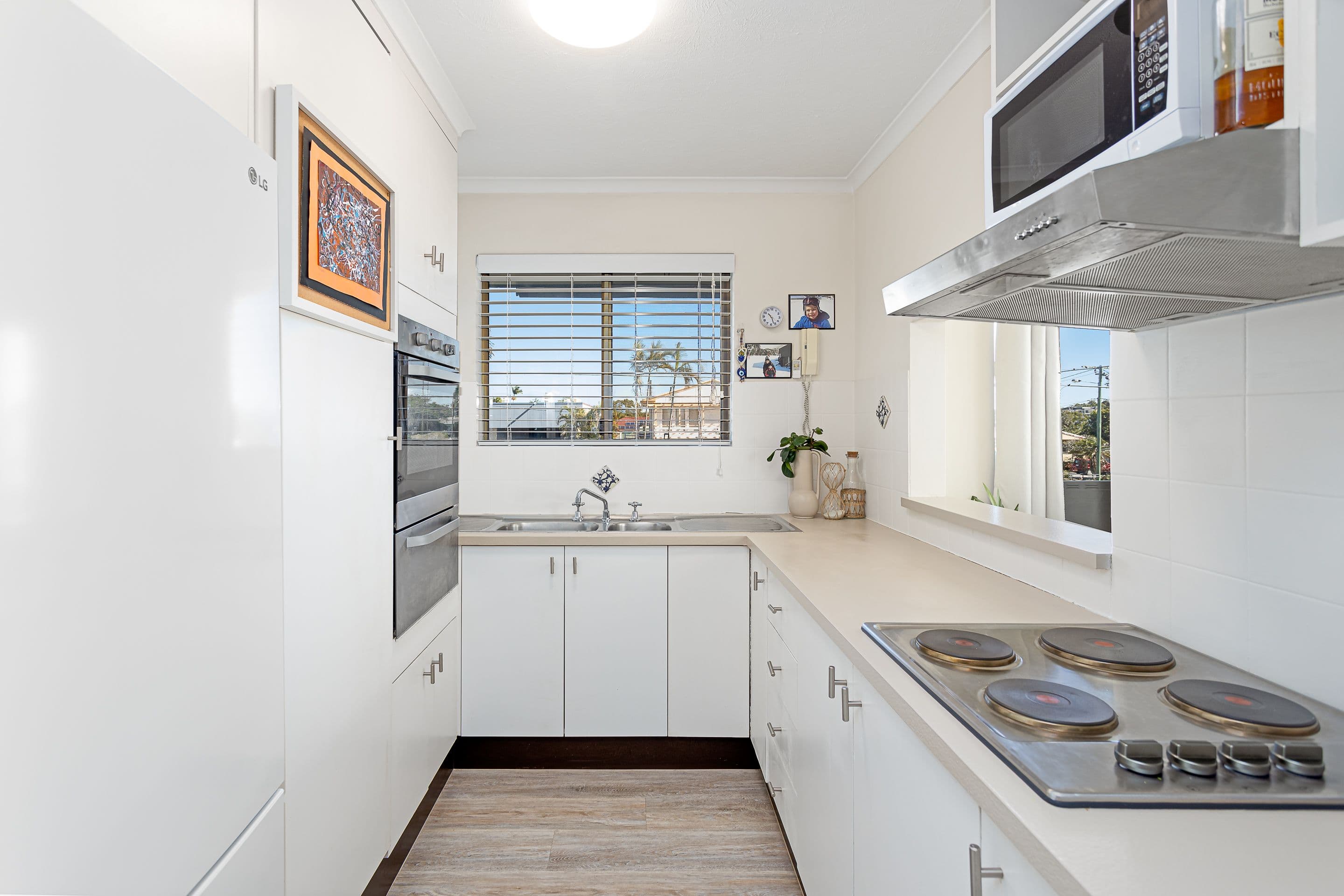 408 Oxley Avenue, Redcliffe QLD 4020, Redcliffe - Thumbnail 3