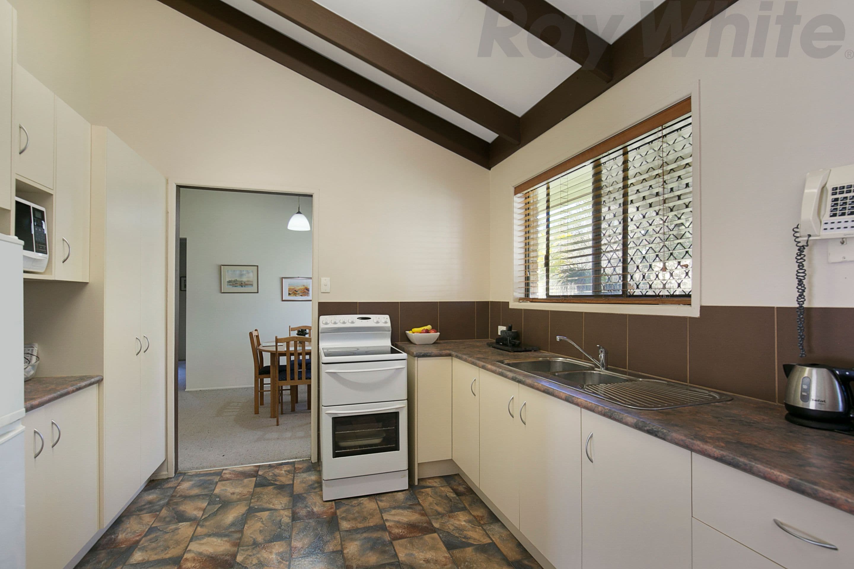 10 Merrick Street, Capalaba QLD 4157, Capalaba - Thumbnail 5