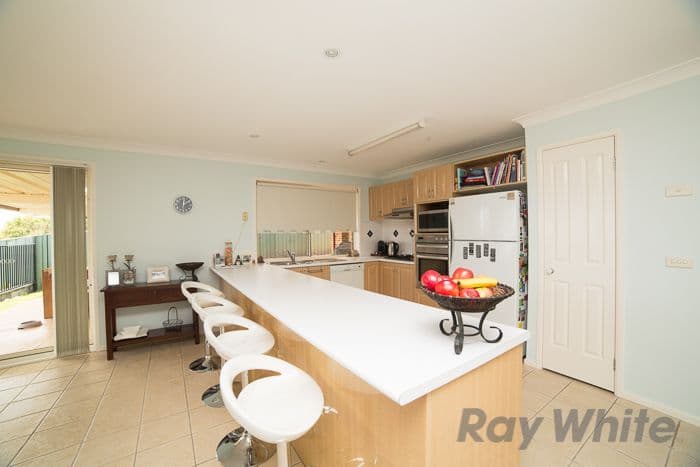 17 Whipbird Street, Maryland NSW 2287, Maryland - Thumbnail 2