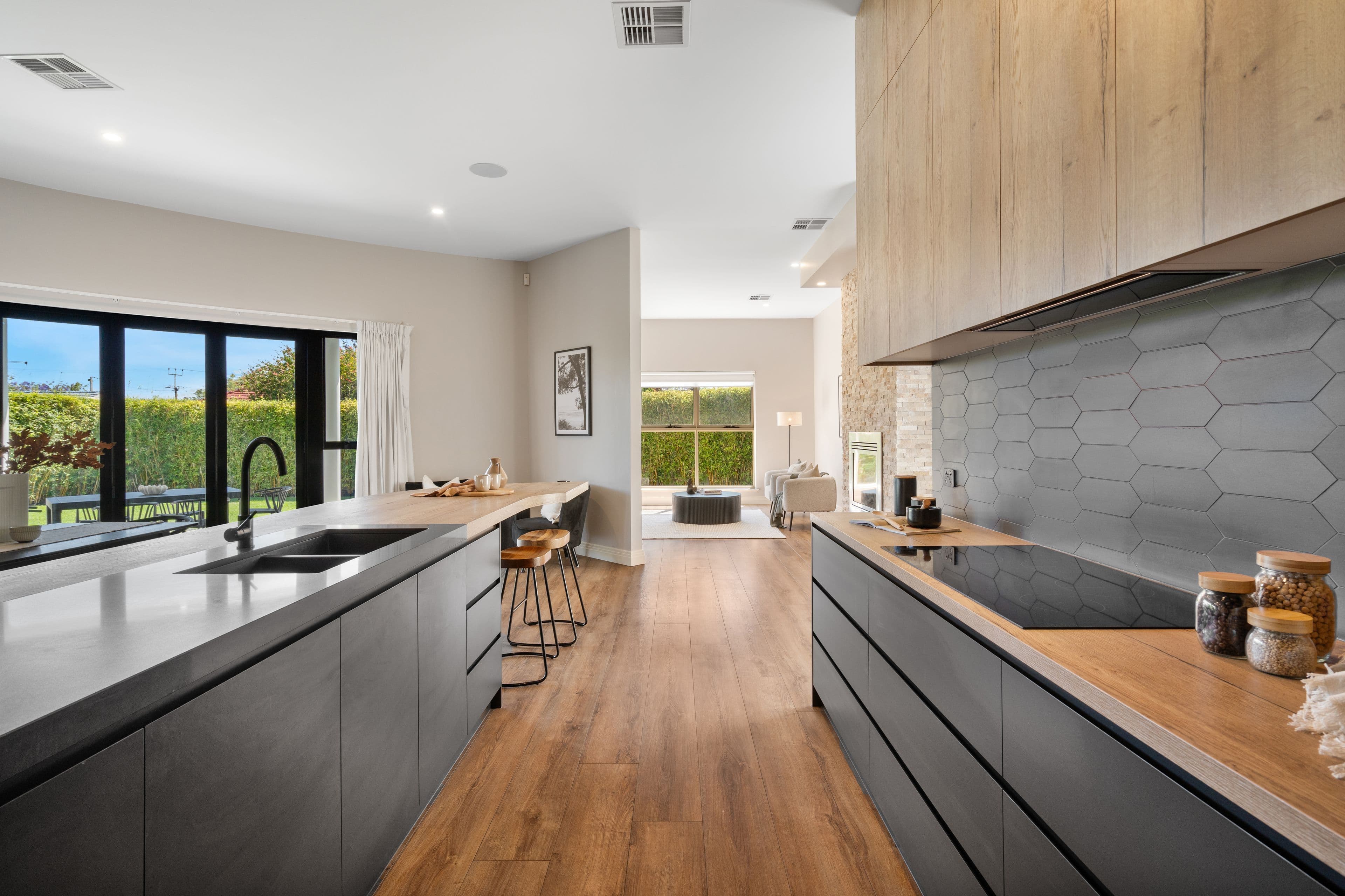 7 Inwood Avenue, Glenelg North SA 5045, Glenelg North - Thumbnail 4