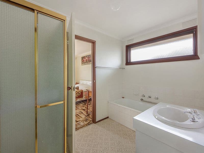 23 Pottenger Way, ST ALBANS VIC 3021, St Albans - Thumbnail 8