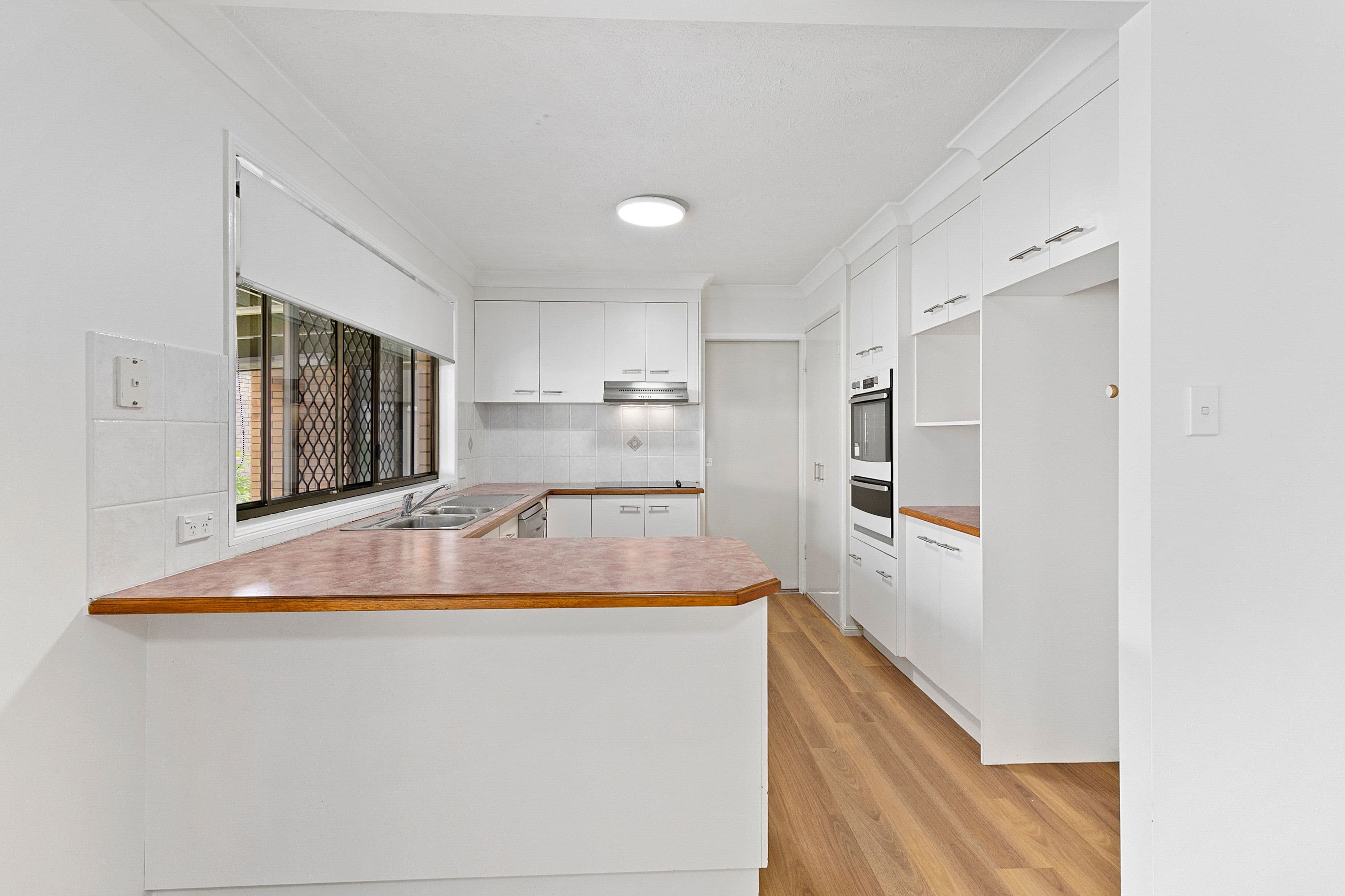 2 Morden Street, Birkdale QLD 4159, Birkdale - Thumbnail 4