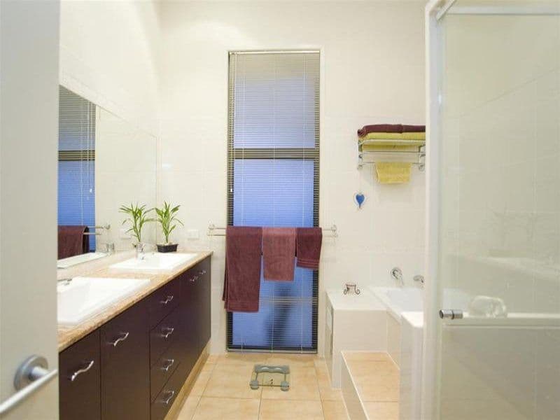 8 Galleria Court, HIGHLAND PARK QLD 4211, Highland Park - Thumbnail 5