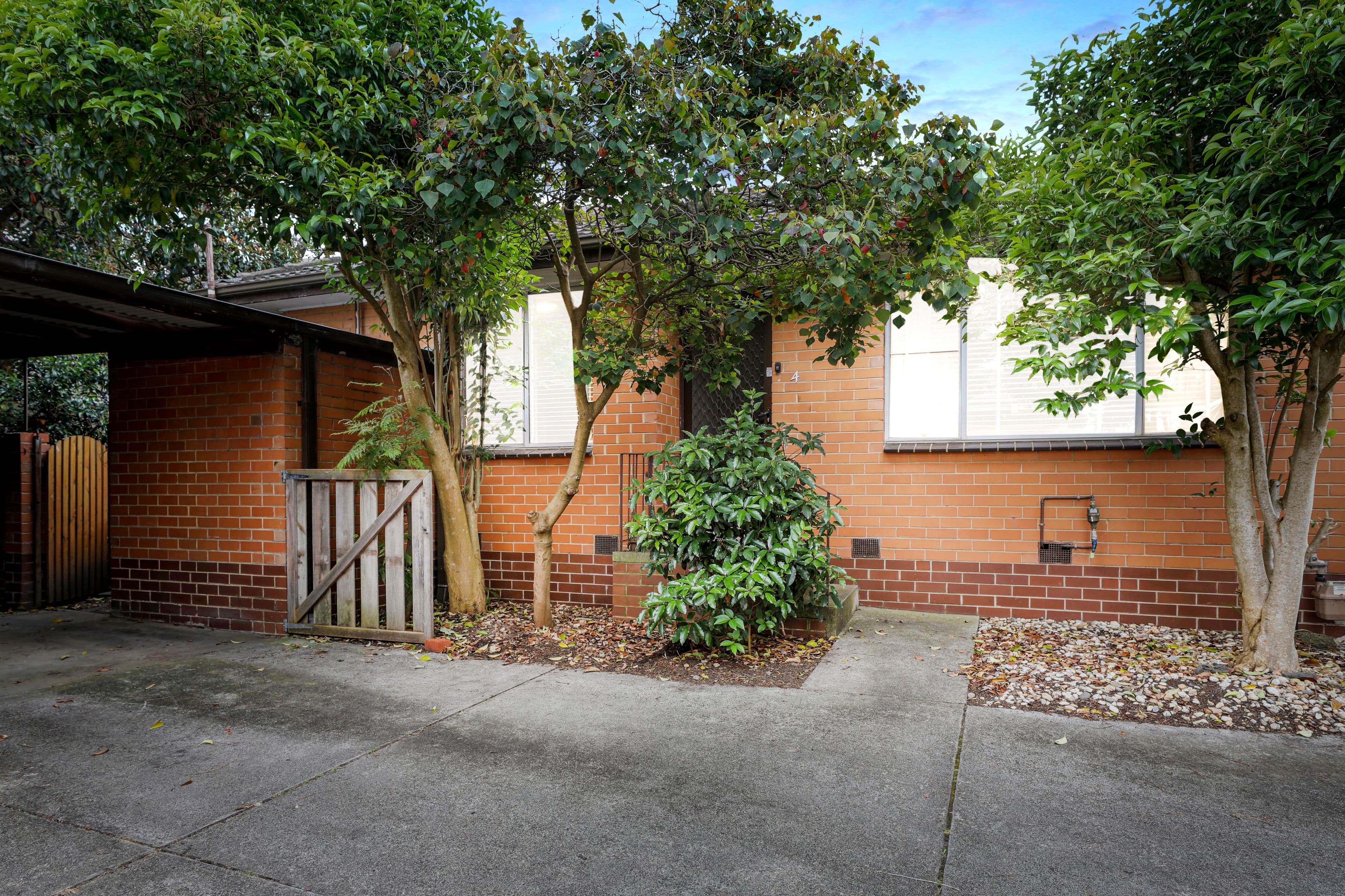 4-6 Louis Avenue, Dandenong VIC 3175, Dandenong - Image 1