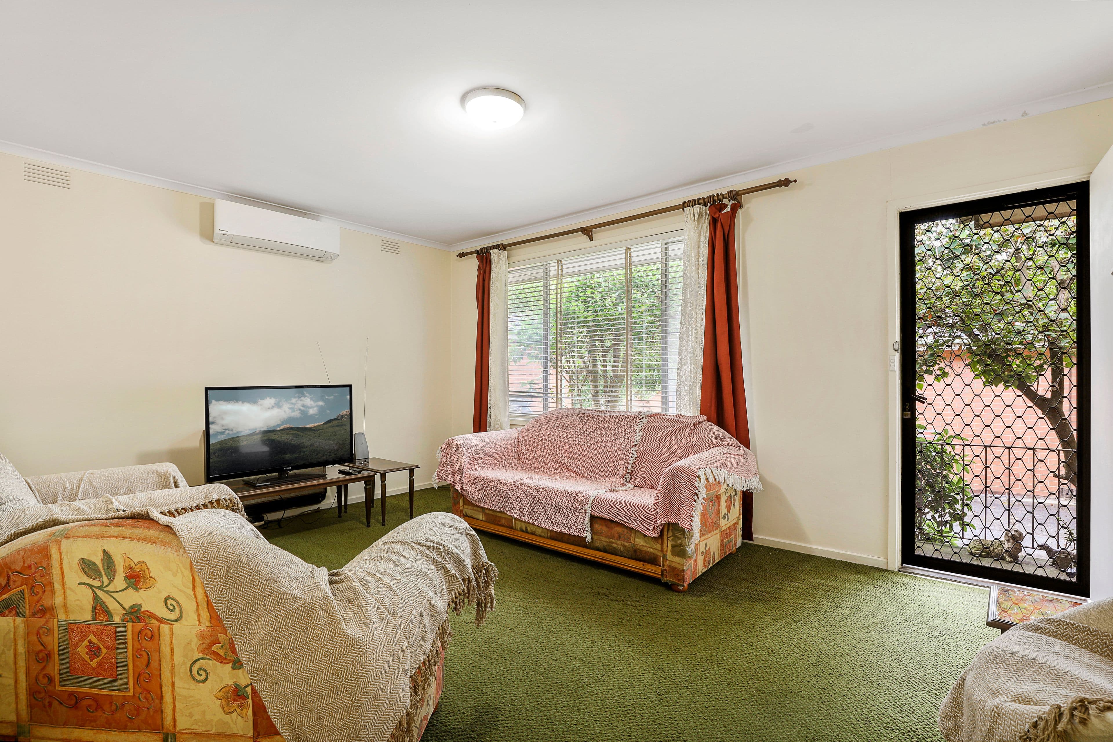 4-6 Louis Avenue, Dandenong VIC 3175, Dandenong - Thumbnail 2