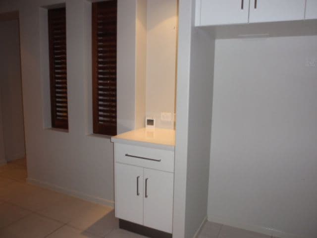30 Brokenwood, Emerald QLD 4720, Emerald - Thumbnail 5