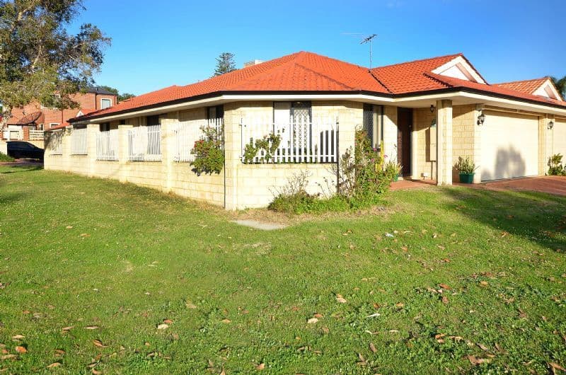 16c Carcoola Street, NOLLAMARA WA 6061, Nollamara - Thumbnail 2