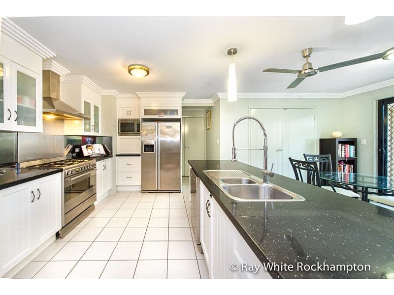 20 Julie Crescent, NORMAN GARDENS QLD 4701, Norman Gardens - Thumbnail 3