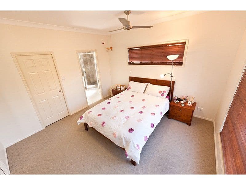 1 Frangipani Court, Norman Gardens QLD 4701, Norman Gardens - Thumbnail 7
