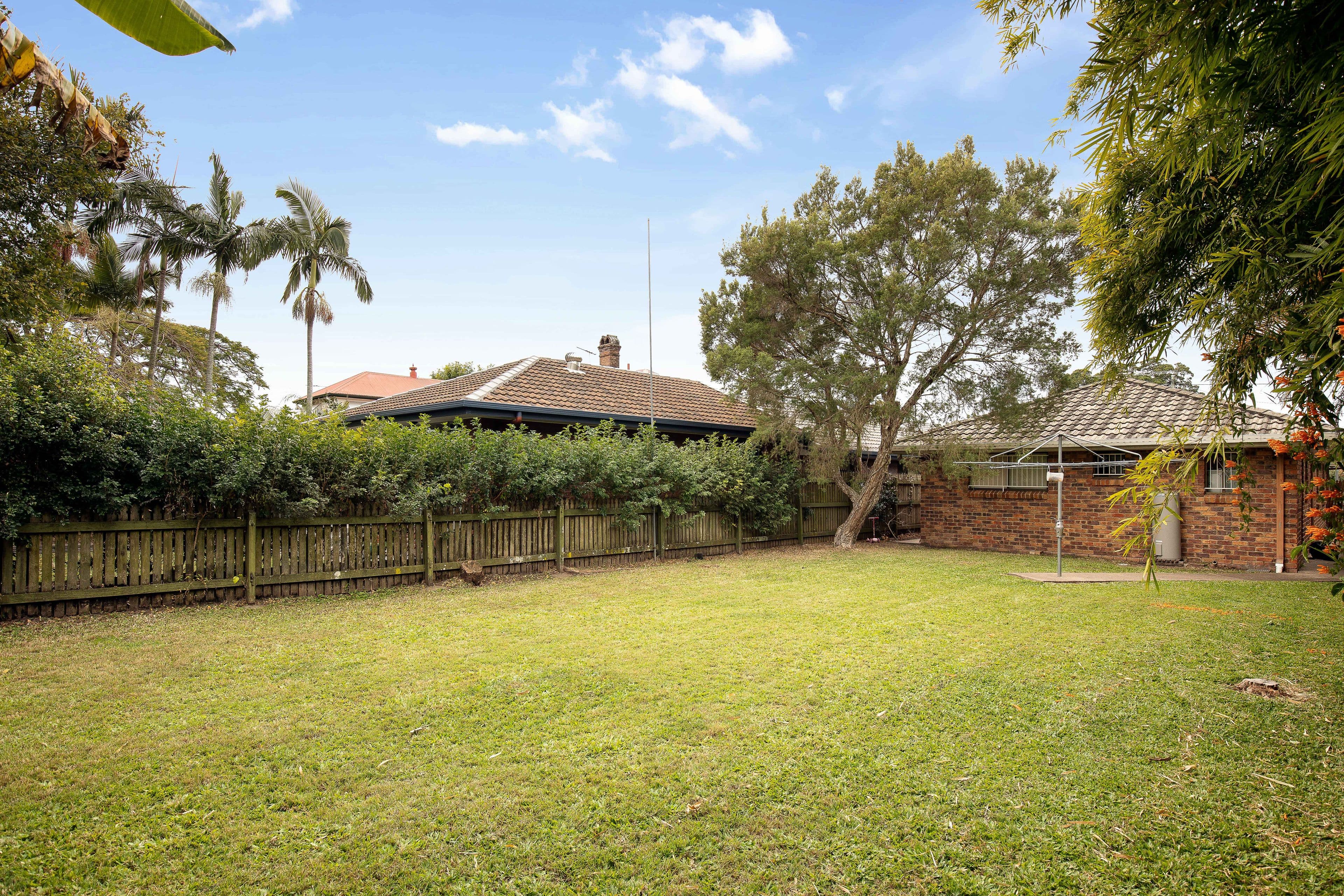 39 Amy Street, Hawthorne QLD 4171, Hawthorne - Thumbnail 2