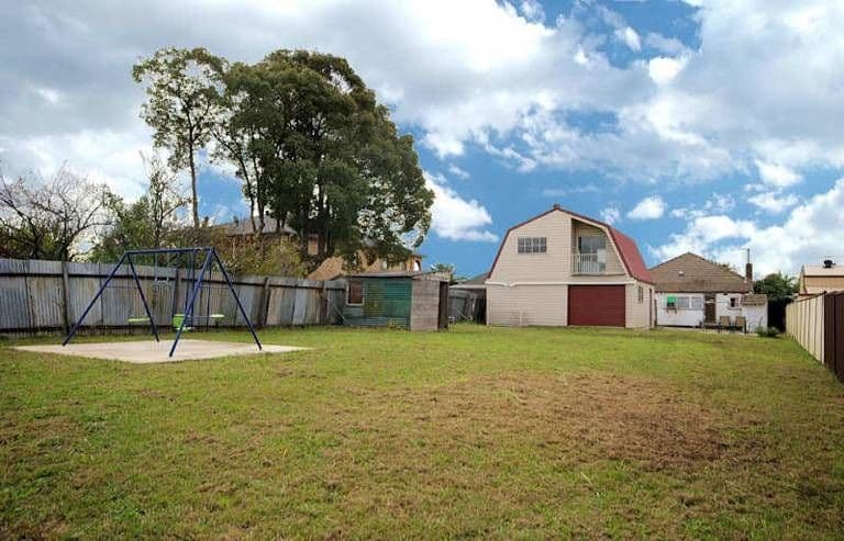 4 Lavender Avenue, PUNCHBOWL NSW 2196, Punchbowl - Thumbnail 7